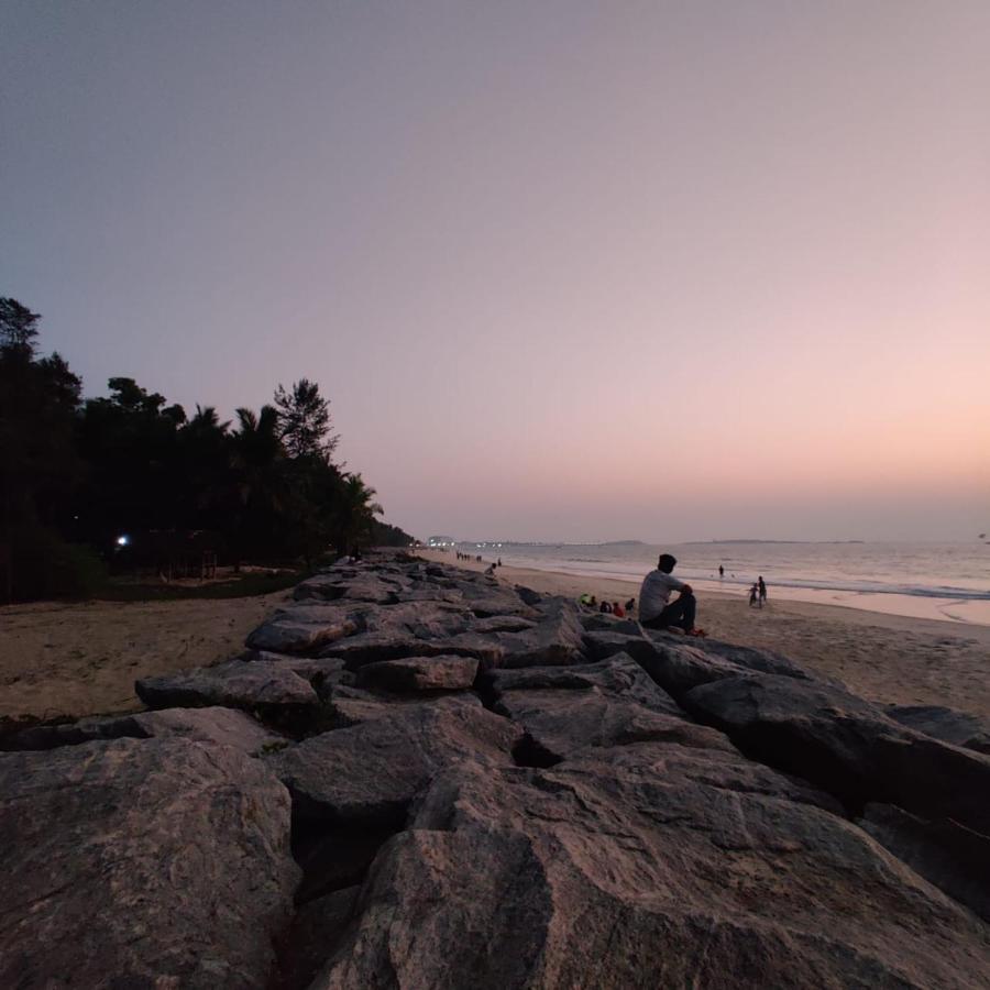 His Grace Sea View Cottages - Private Beach At Malpe Udupi Kültér fotó