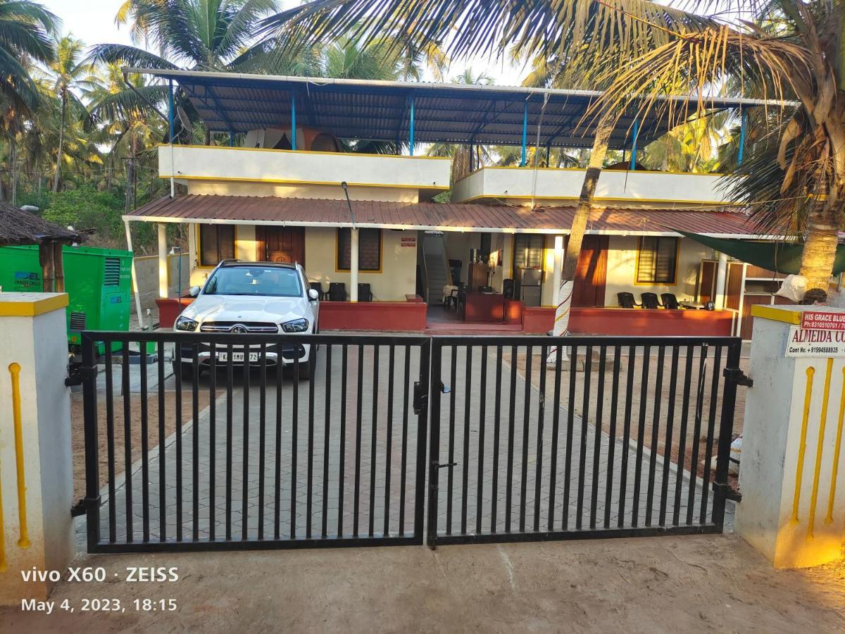 His Grace Sea View Cottages - Private Beach At Malpe Udupi Kültér fotó